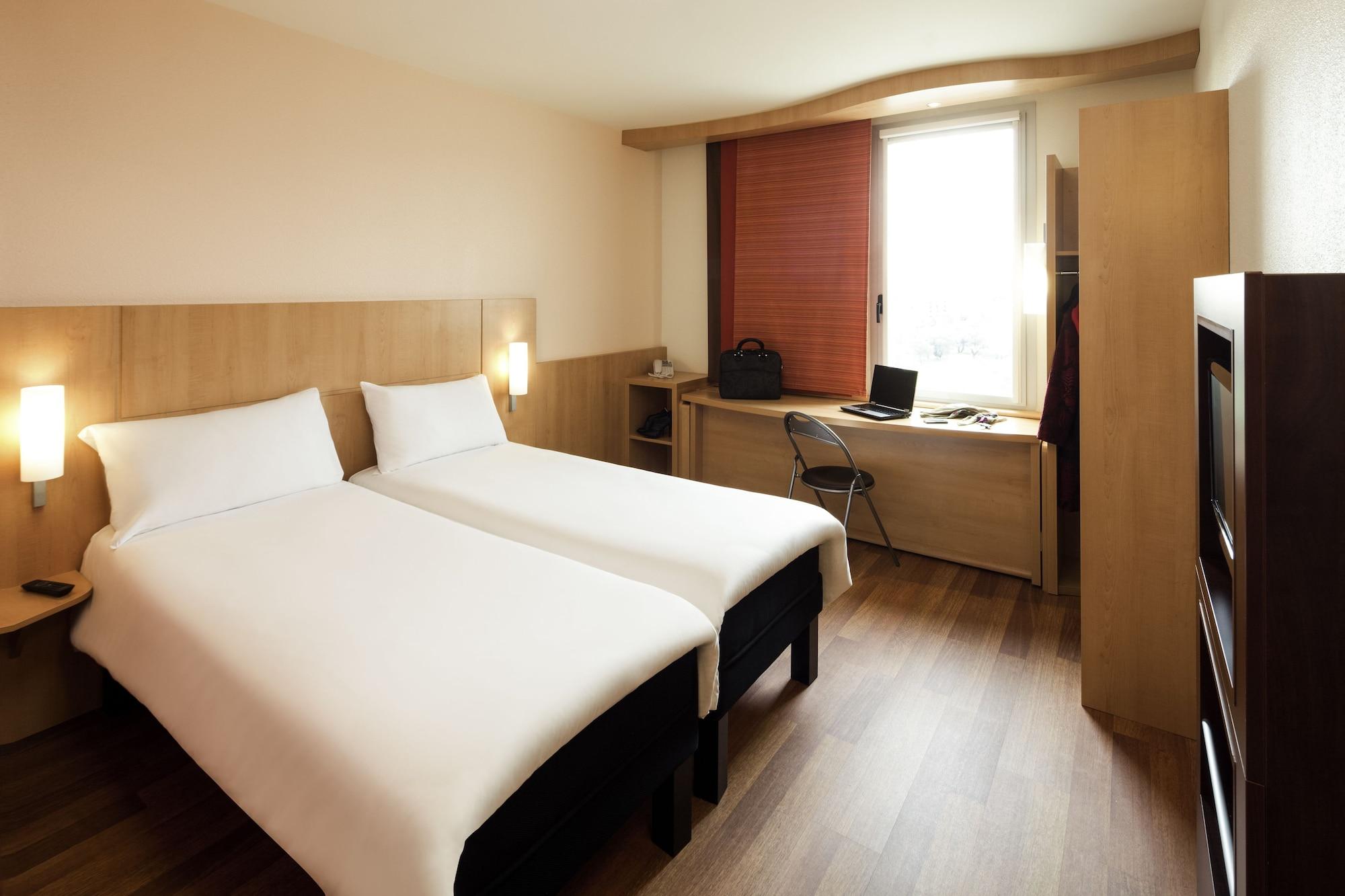 Hotel Ibis Braga Esterno foto