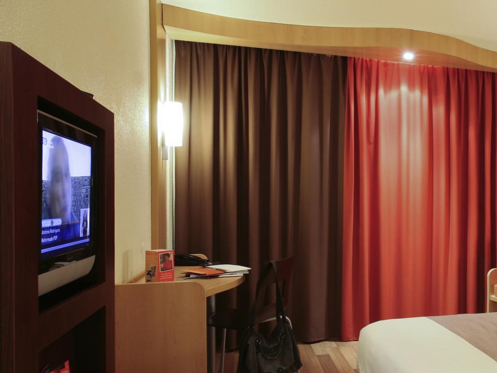 Hotel Ibis Braga Esterno foto